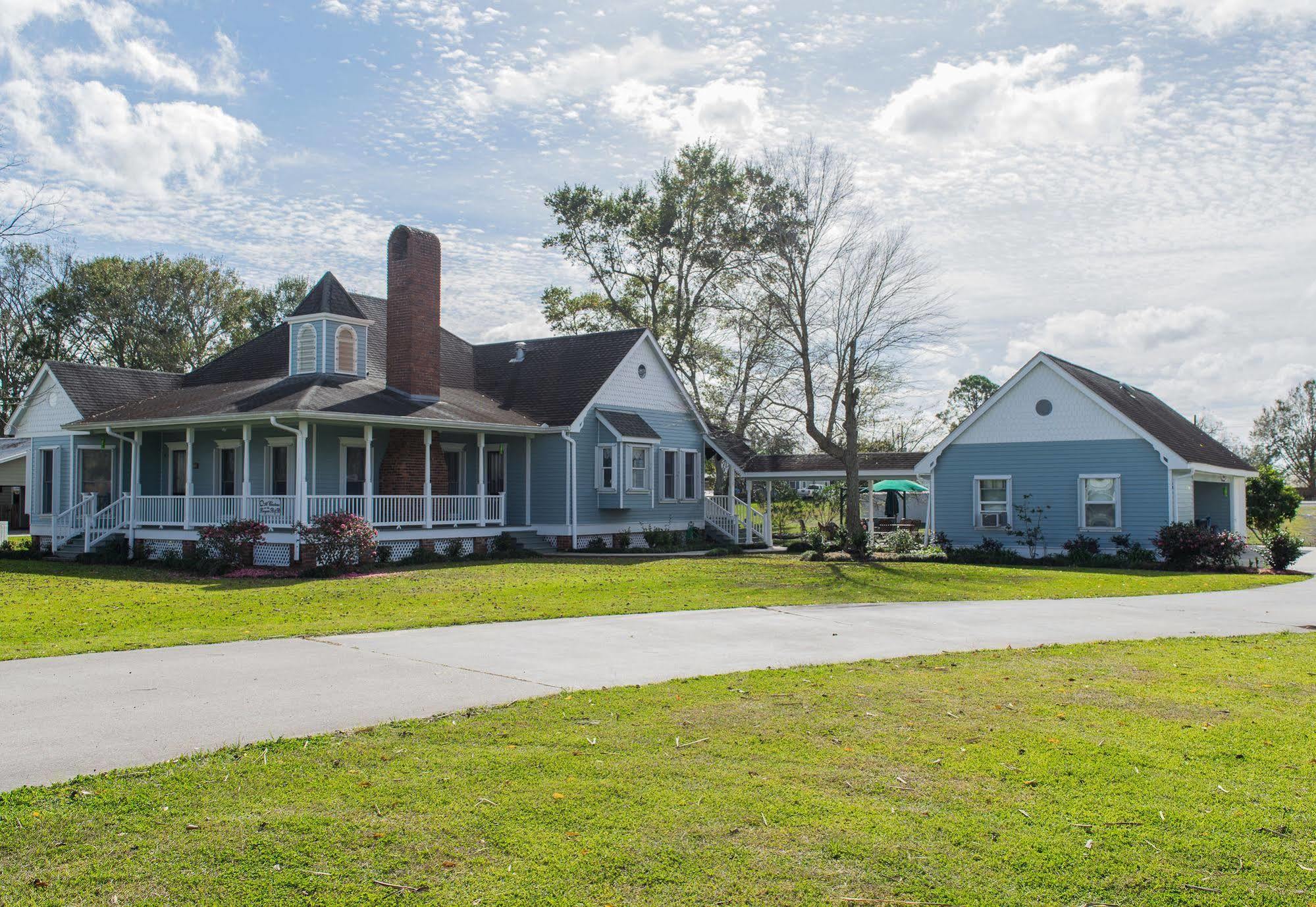 A Chateau On The Bayou Bed & Breakfast Raceland Extérieur photo
