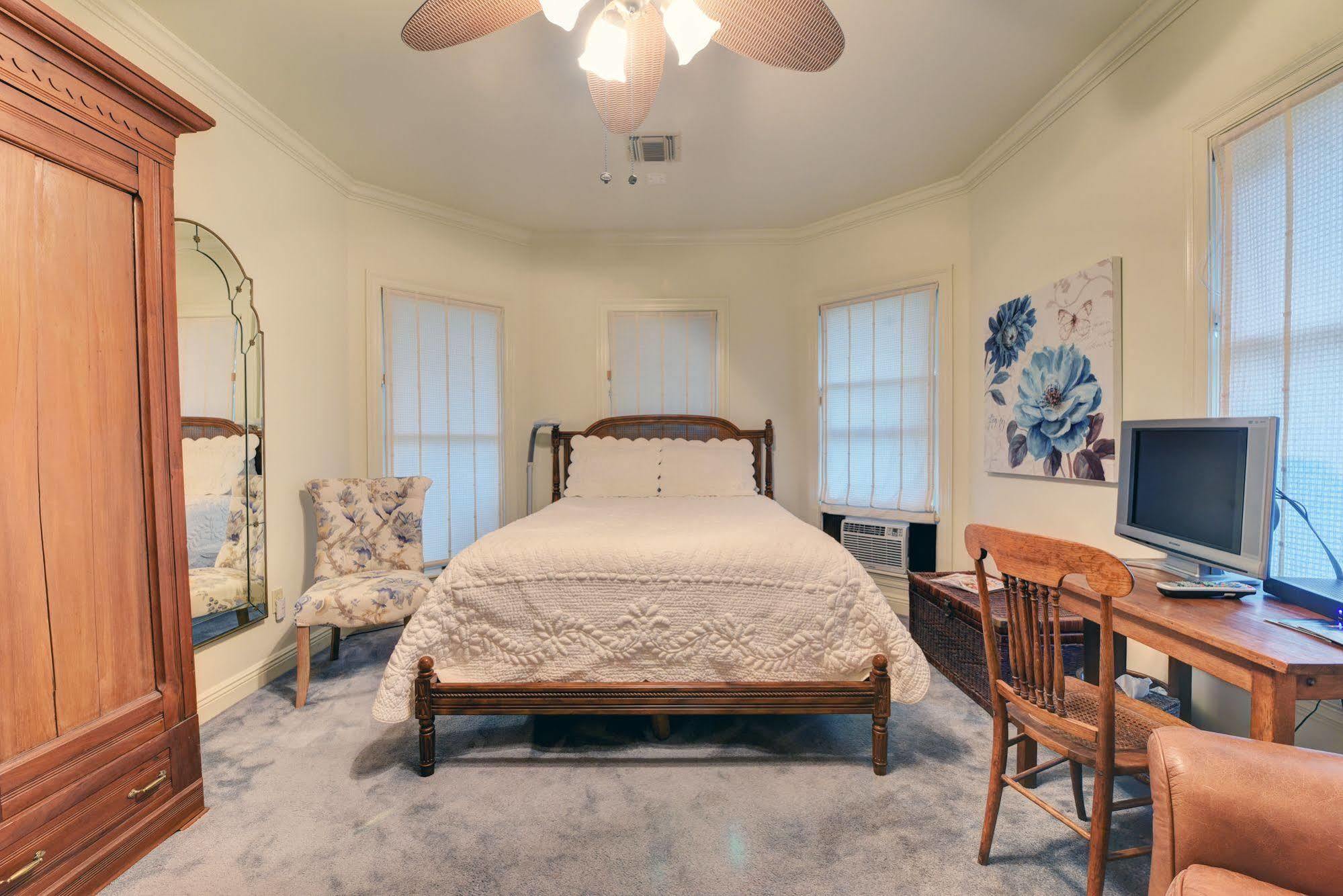 A Chateau On The Bayou Bed & Breakfast Raceland Extérieur photo