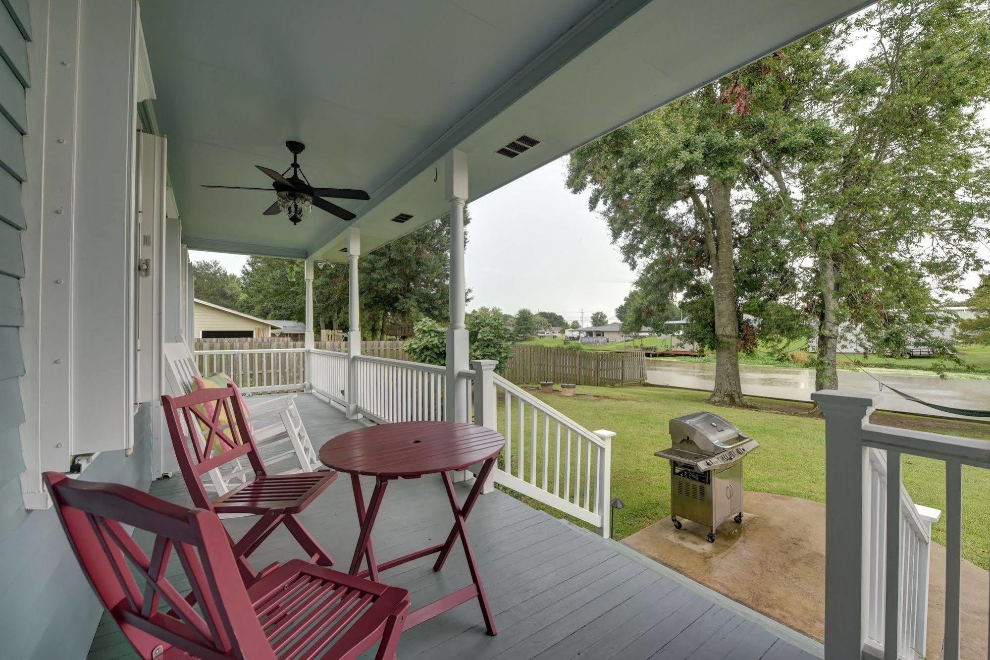 A Chateau On The Bayou Bed & Breakfast Raceland Extérieur photo